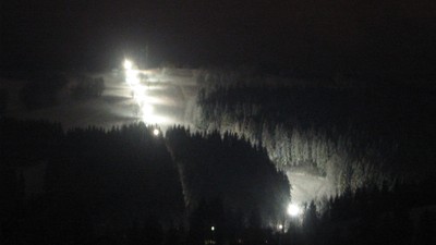 Zahájení večerního lyžování ve skiareálu Kamenec